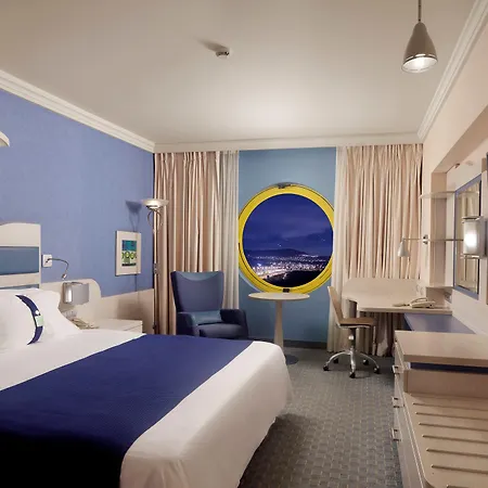 Attica Av, Airport W. By Ihg