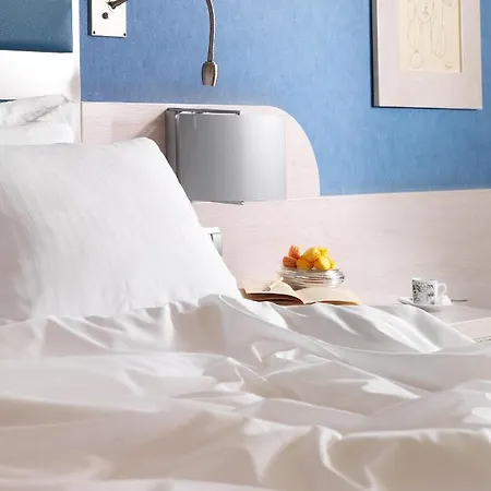 Attica Av, Airport W. By Ihg Athens