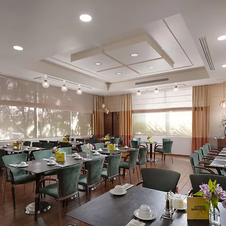 Hotel Attica Av, Airport W. By Ihg