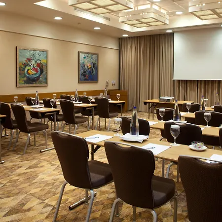 Hotel Attica Av, Airport W. By Ihg 4*