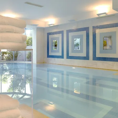 Attica Av, Airport W. By Ihg 4* Athens